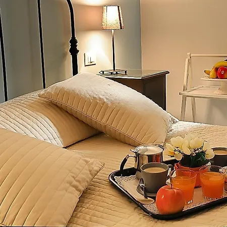 Jolie Bed & Breakfast 3*